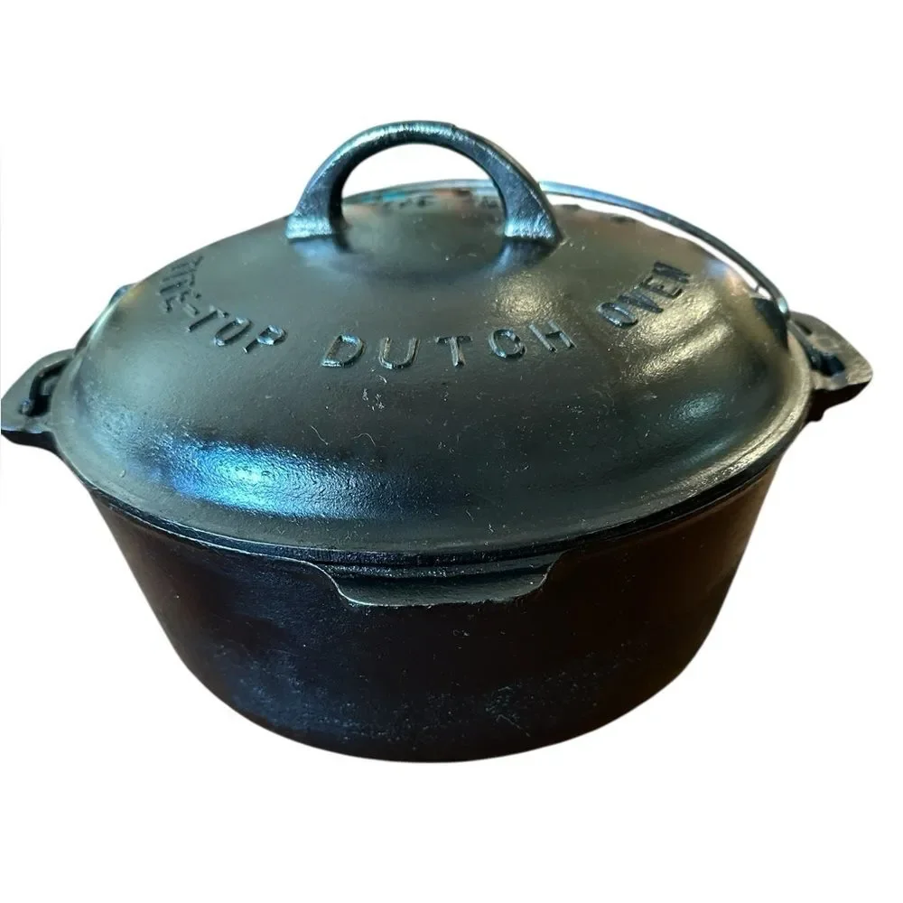 Vintage Griswold Erie No 8 Cast Iron Tite-Top Dutch Oven833 w/lid &Trivet 2551
